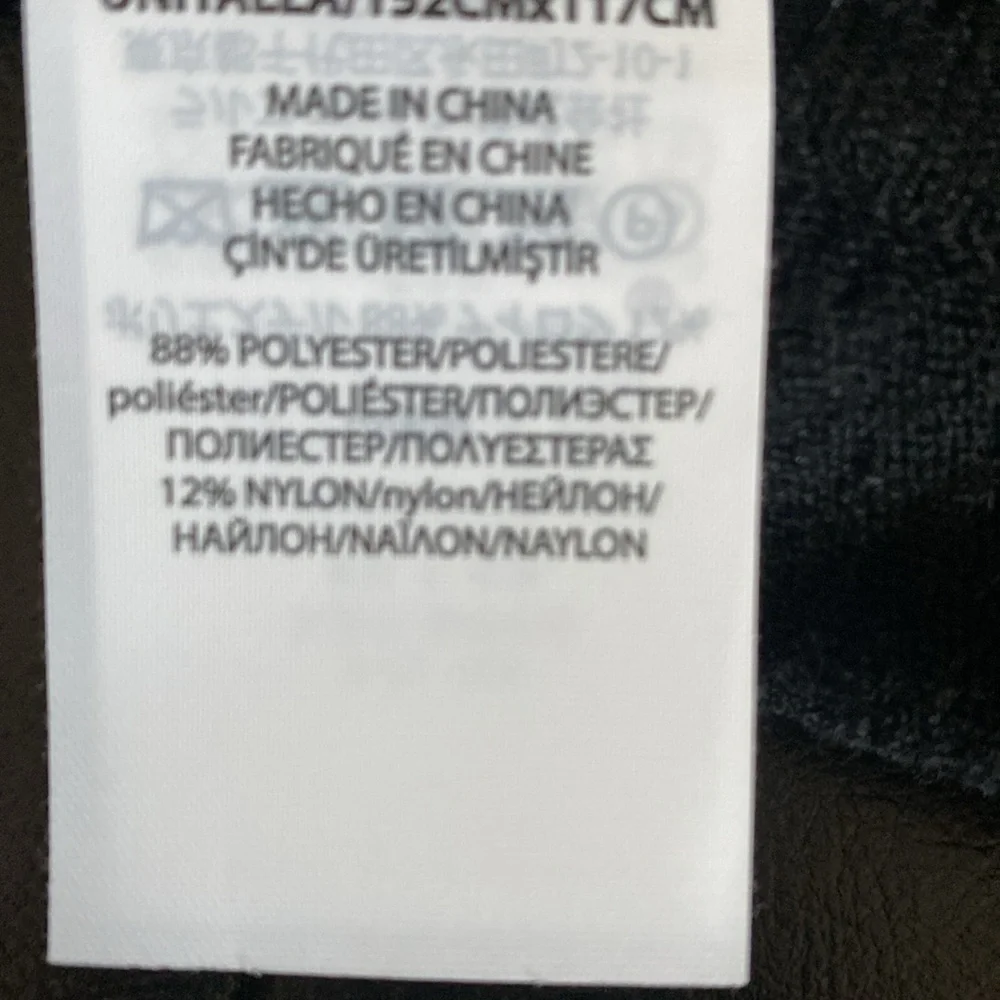 LAUREN RALPH LAUREN TURTLENECK WRAP SHAWL ONE SIZE BLACK - Picture 7 of 8